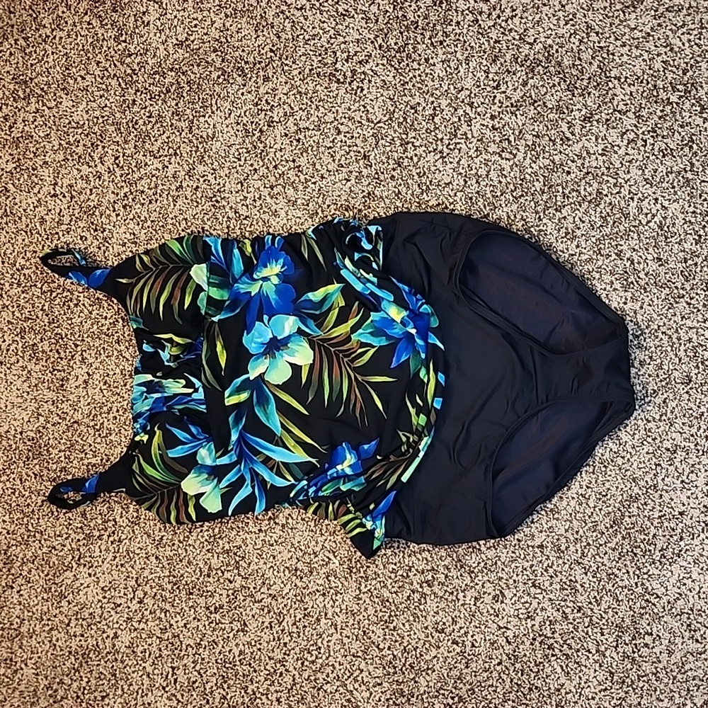 2 pc slimming swim suit floral print